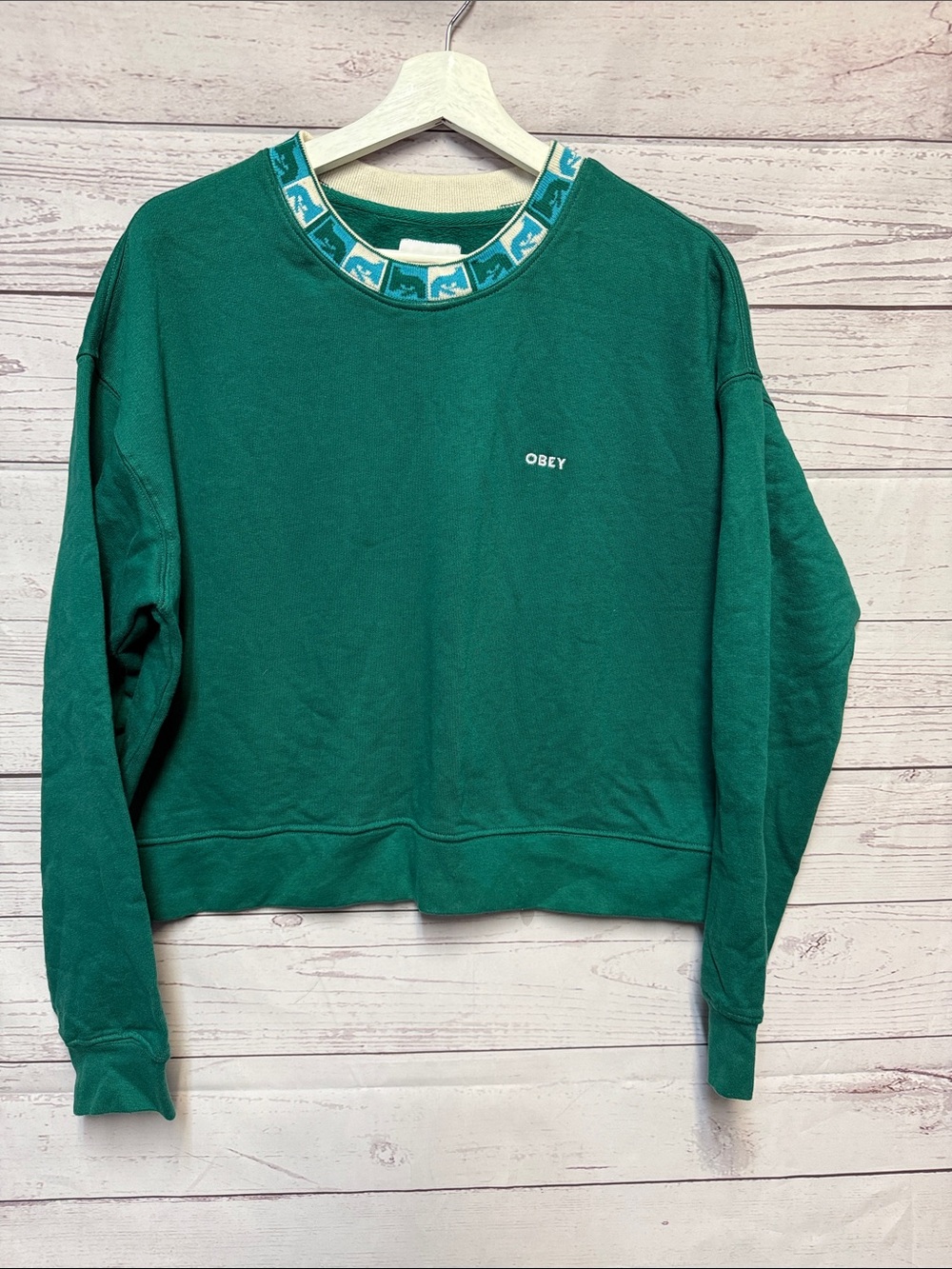 Obey 100% organic cotton cropped sweatshirt